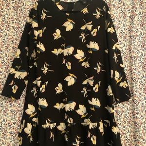 Flutter hem Halogen navy floral long sleeve dress